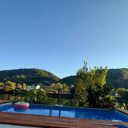 Divanhana Na Uni Nyaraló Bosanska Krupa